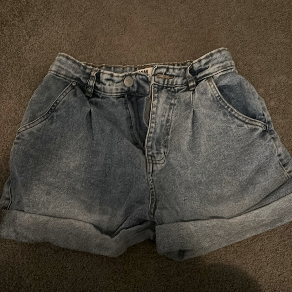 Mom Jean short